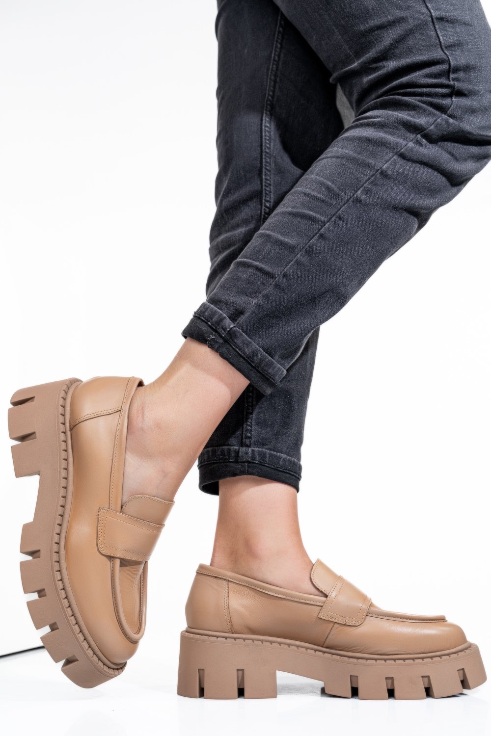 MOCASINI BEJ PIELE NATURALA E2325710