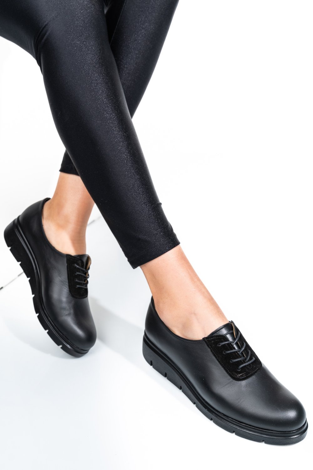 PANTOFI NEGRI PIELE NATURALA 2PC030