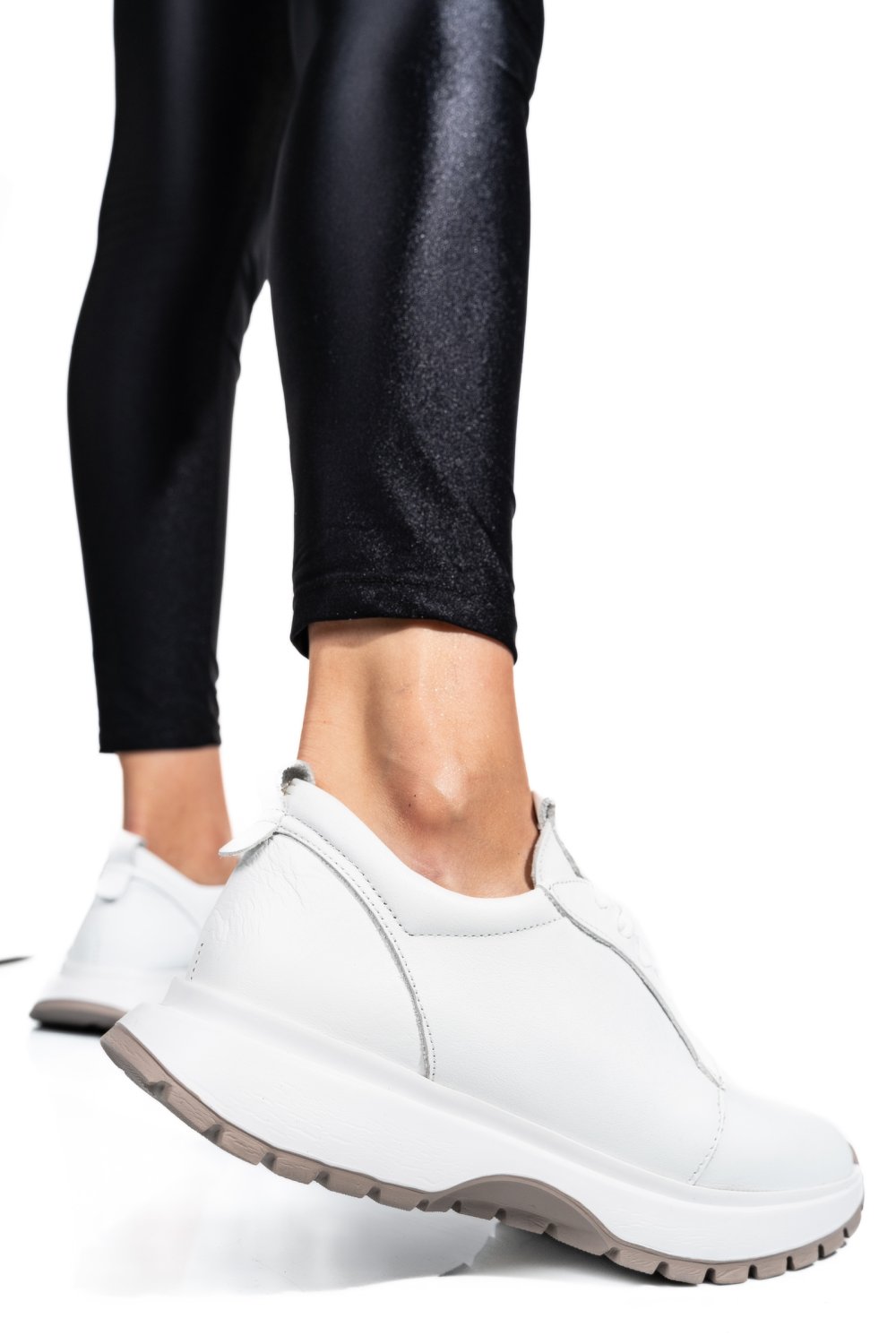 PANTOFI SPORT ALBI PIELE NATURALA 241613NP