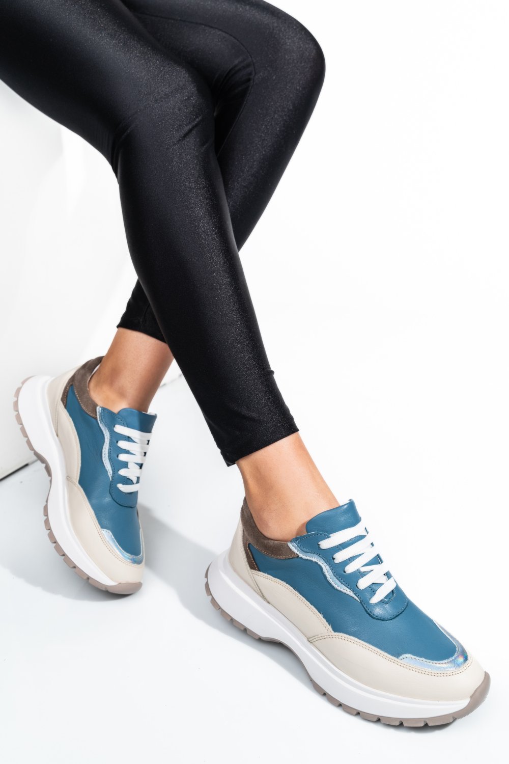PANTOFI SPORT ALBASTRU BEJ PIELE NATURALA 241614NP