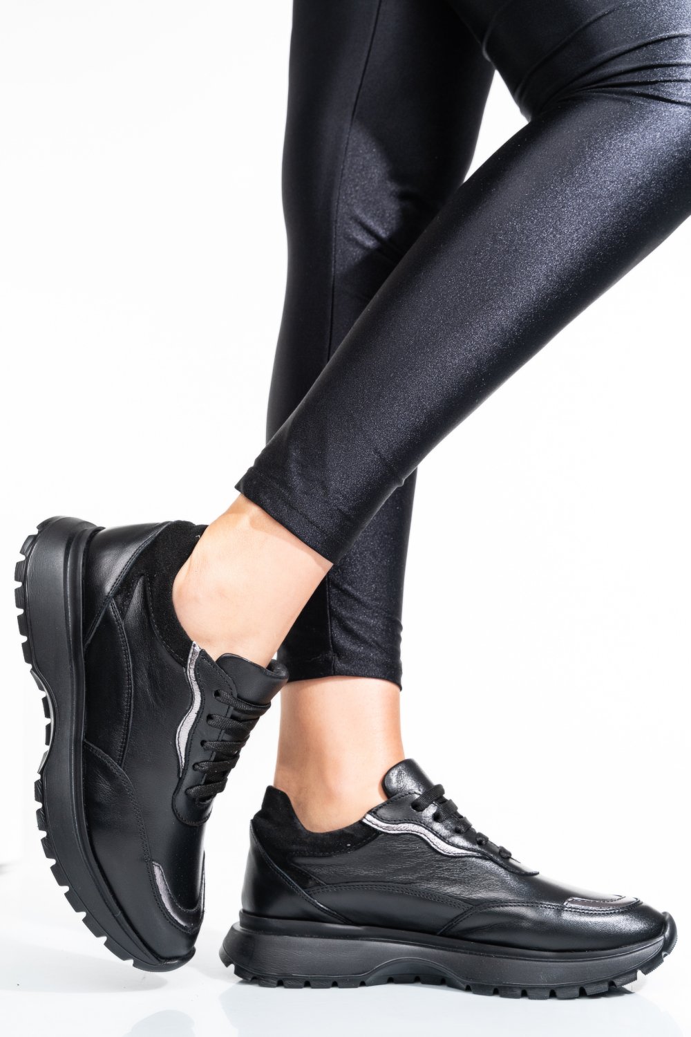 PANTOFI SPORT NEGRI PIELE NATURALA 241614NP