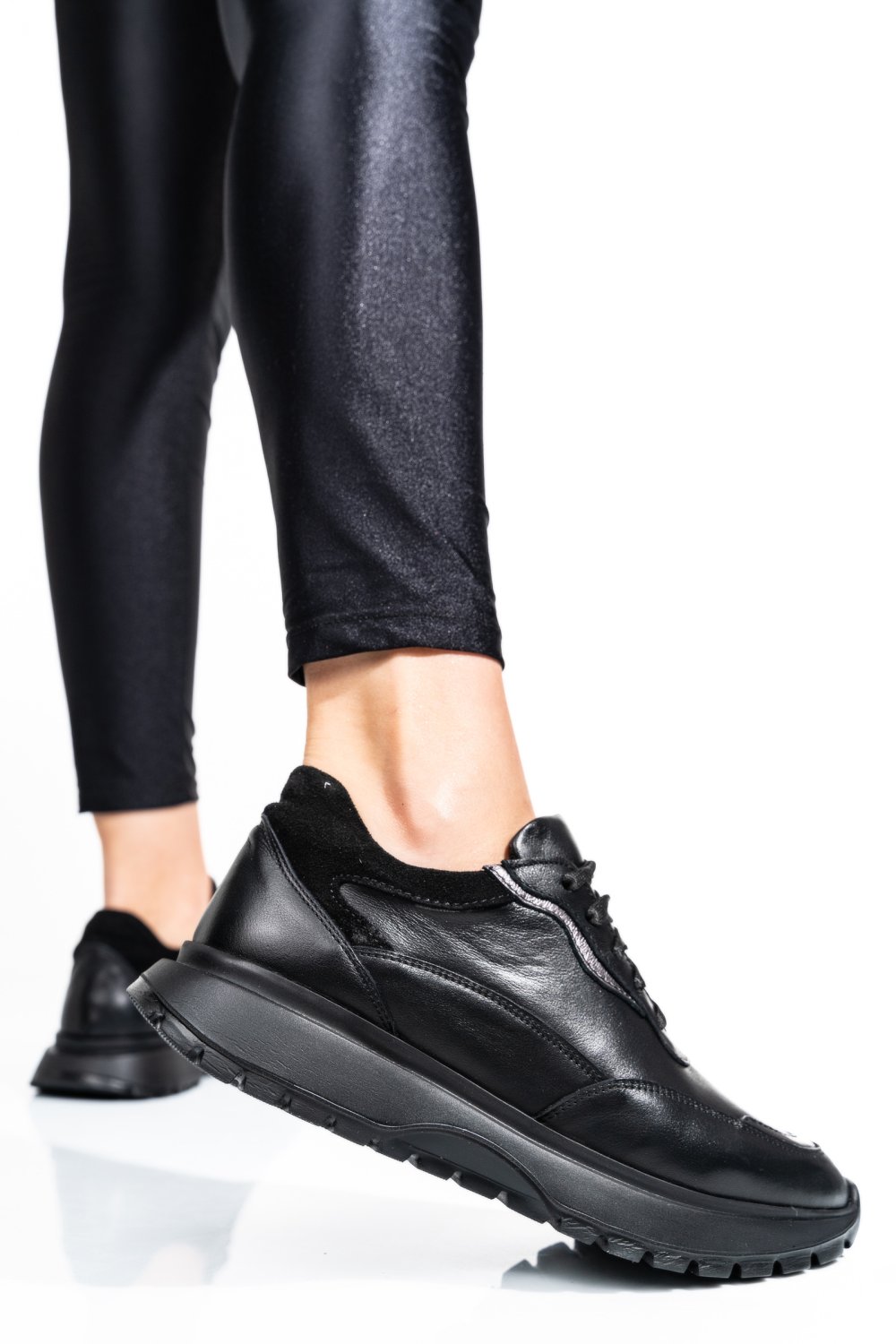 PANTOFI SPORT NEGRI PIELE NATURALA 241614NP