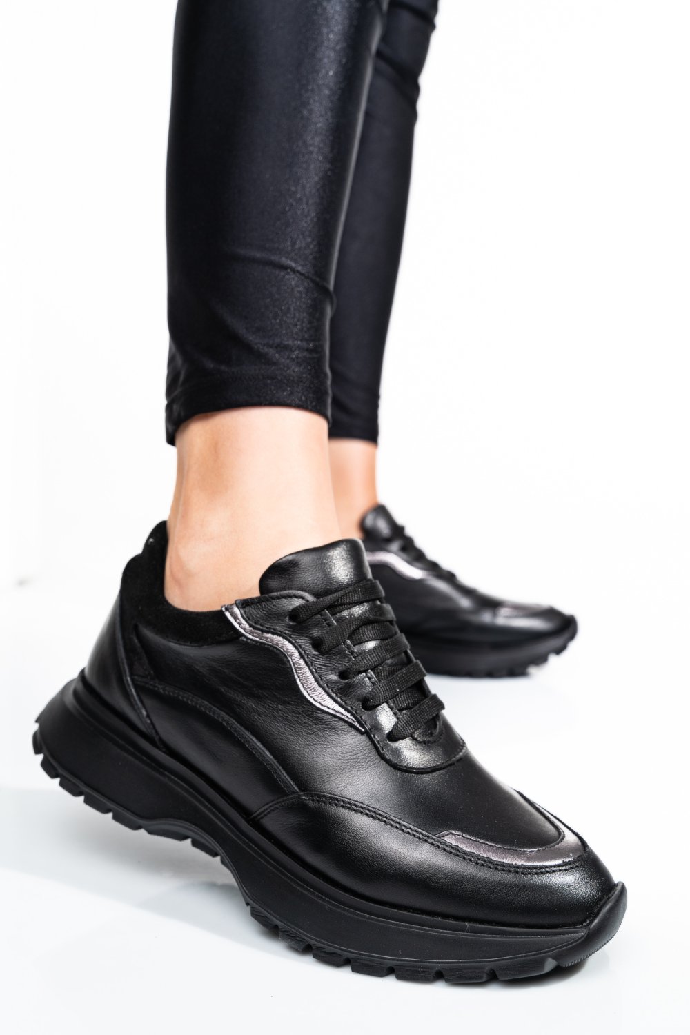 PANTOFI SPORT NEGRI PIELE NATURALA 241614NP