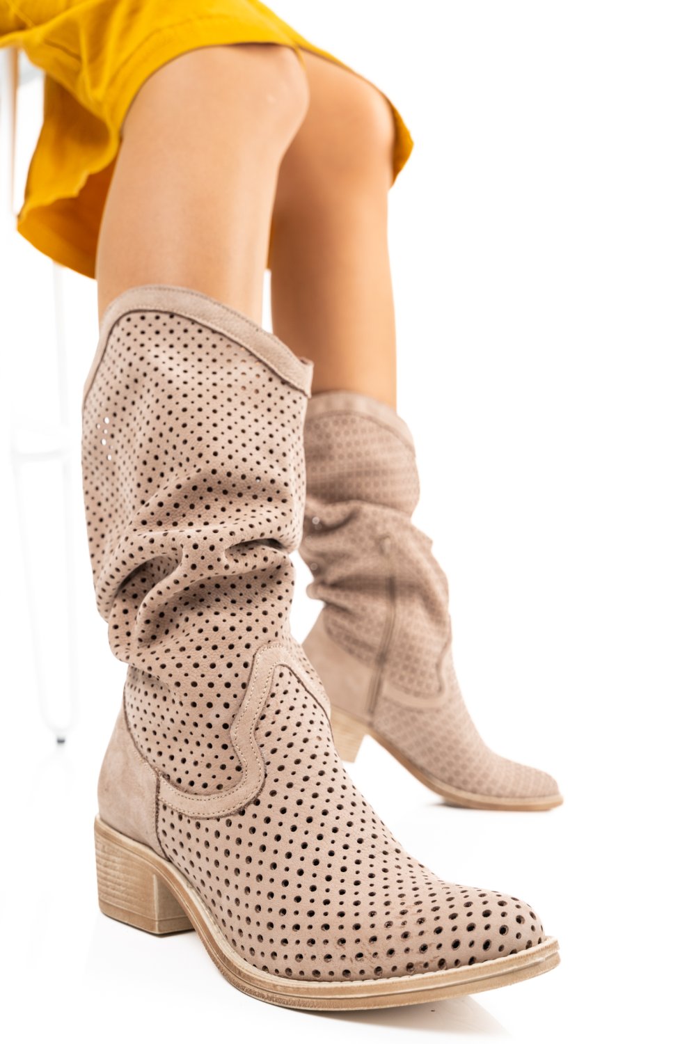CIZME BEJ PIELE NATURALA INTOARSA 2S7721821NBK