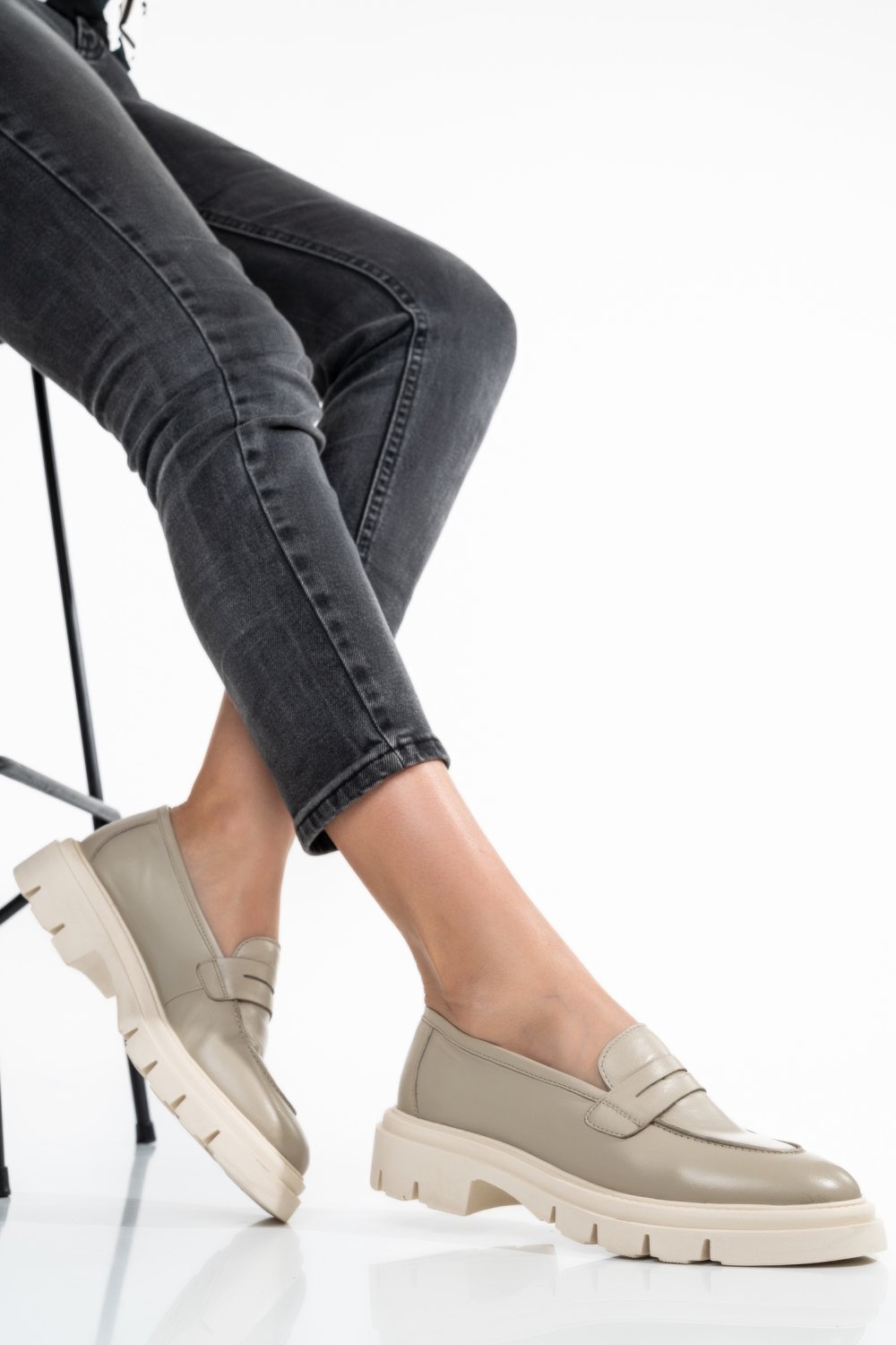 MOCASINI BEJ PIELE NATURALA 1S770042