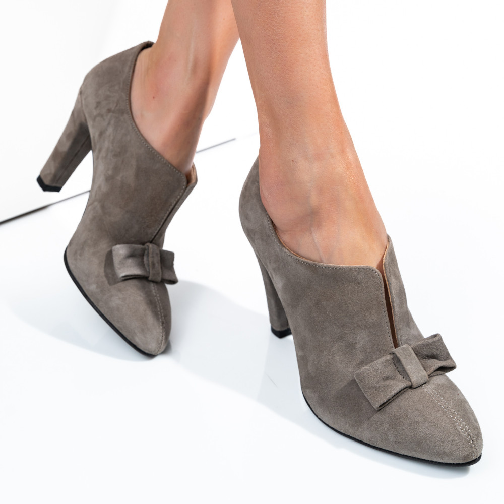 BOTINE GRI PIELE NATURALA INTOARSA 1S77808B