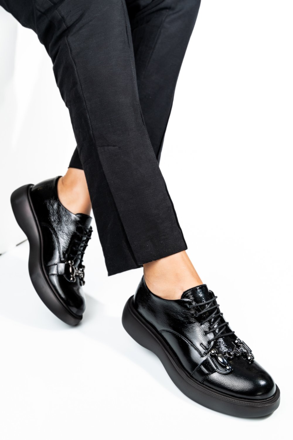 PANTOFI DAMA PIELE NATURALA LACUITA NEGRI 4S7707