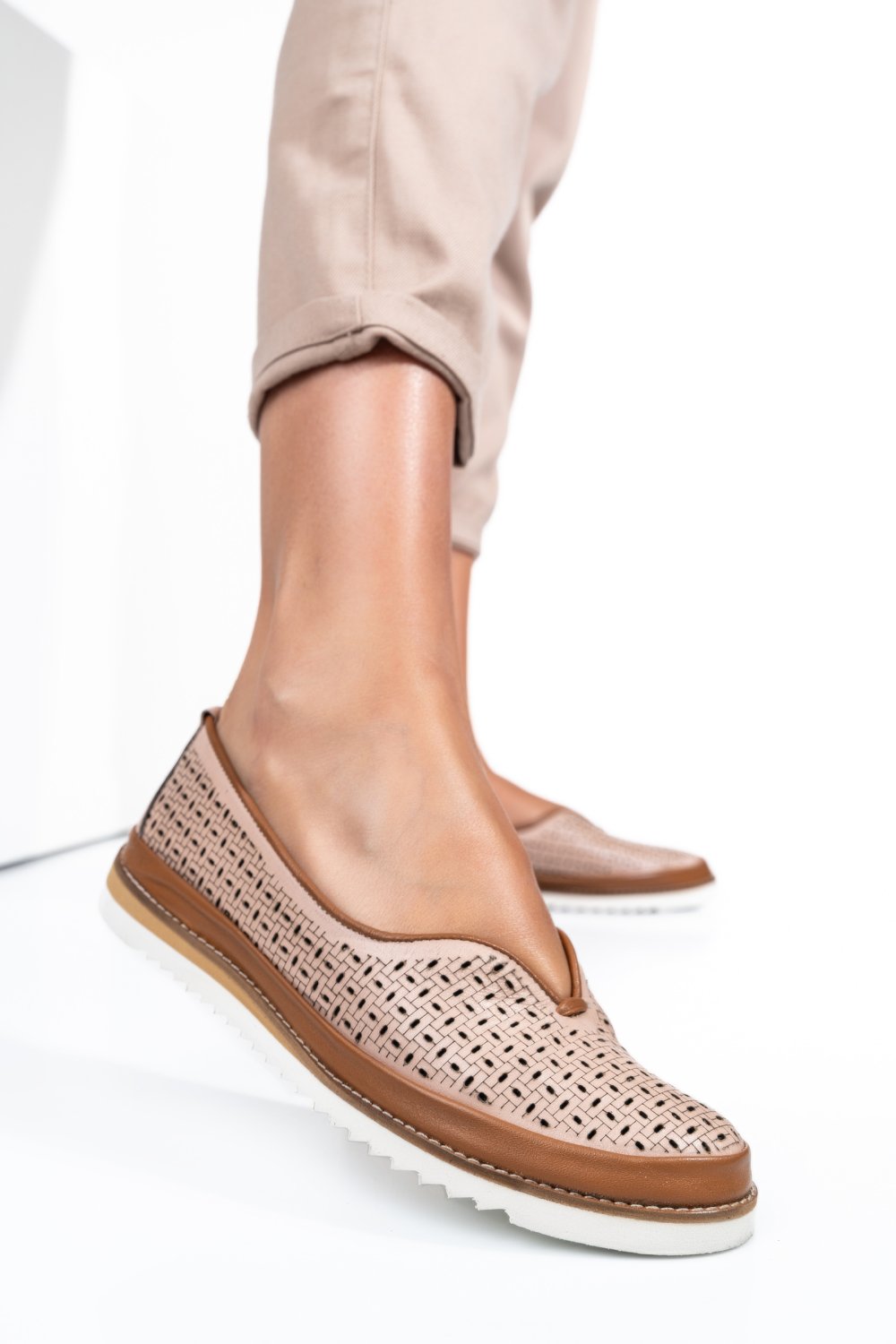 MOCASINI ROZ PIELE NATURALA 1PC26