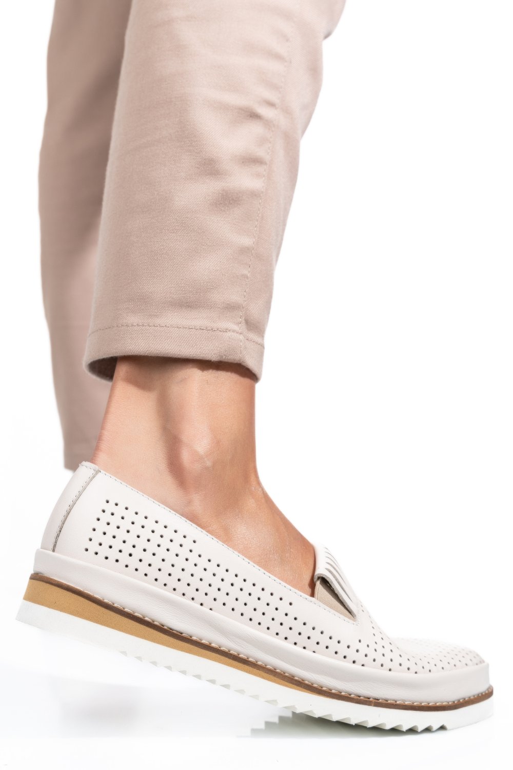 MOCASINI BEJ PIELE NATURALA 2PC36