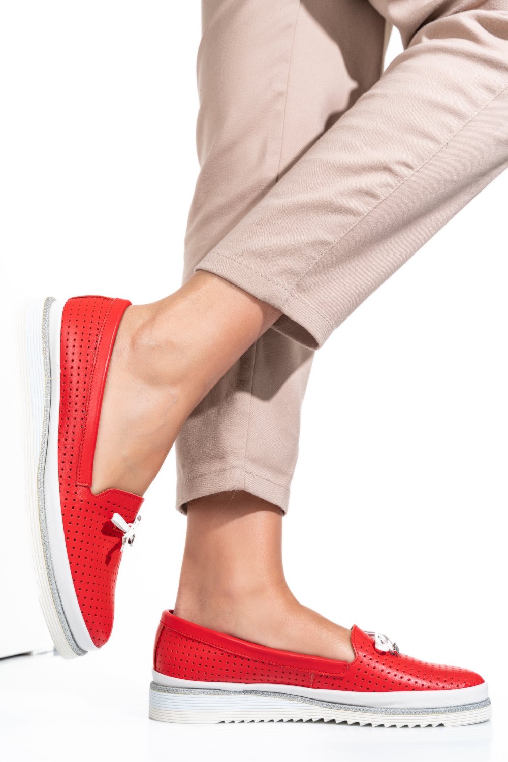 MOCASINI ROSII PIELE NATURALA 1PC07