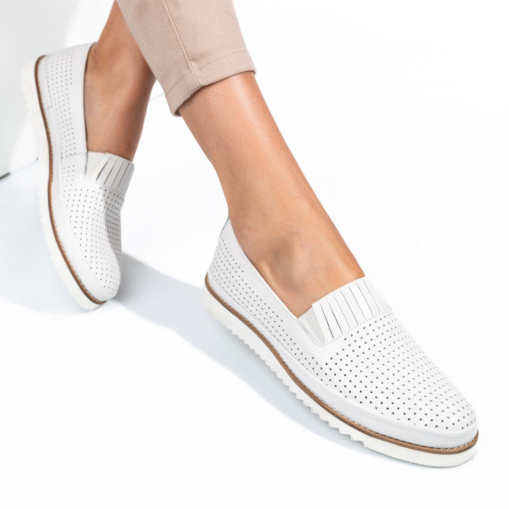 MOCASINI ALBI PIELE NATURALA 2PC36