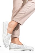 MOCASINI ALB ARGINTIU PIELE NATURALA 2PC36