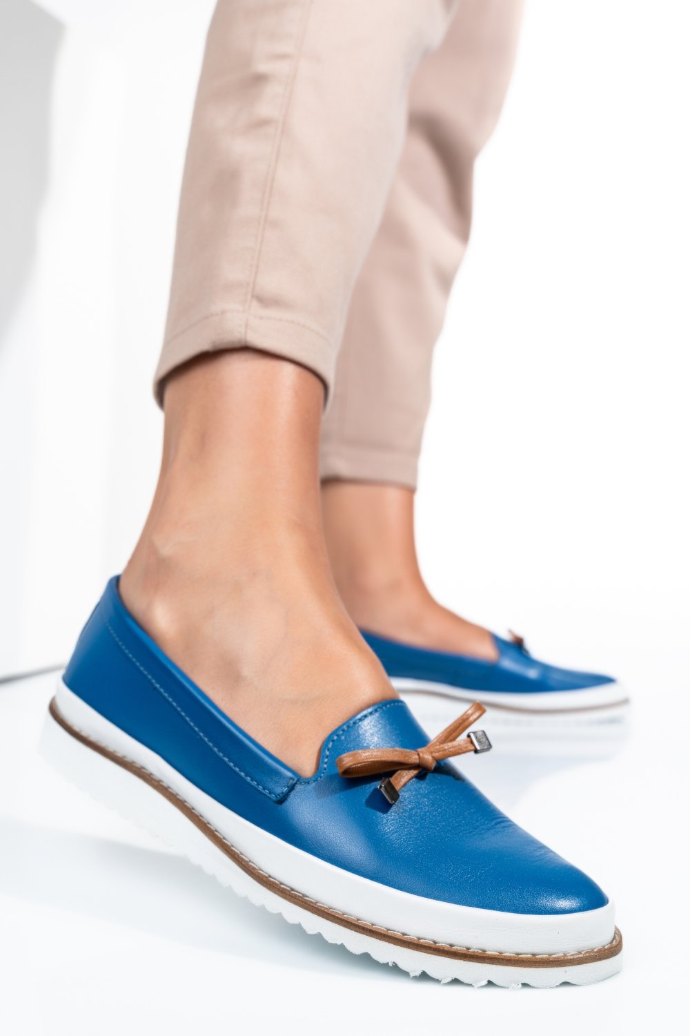 MOCASINI ALBASTRI PIELE NATURALA 1PC07