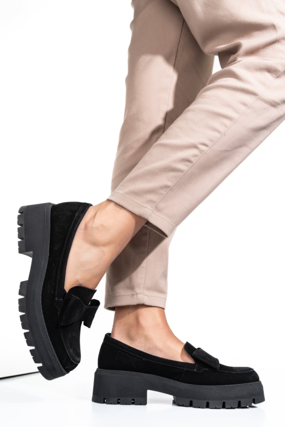 MOCASINI NEGRI PIELE NATURALA INTOARSA 2S77115