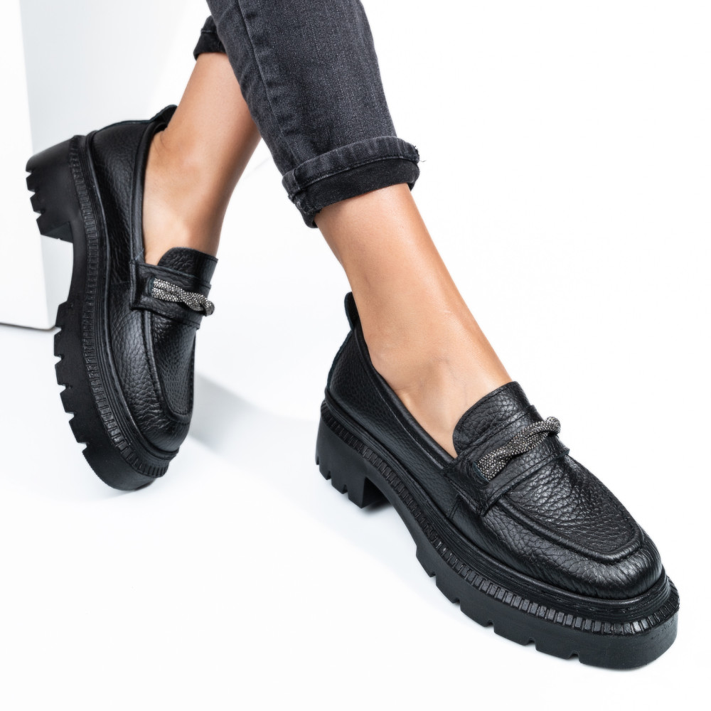 MOCASINI NEGRI PIELE NATURALA IPCBM023