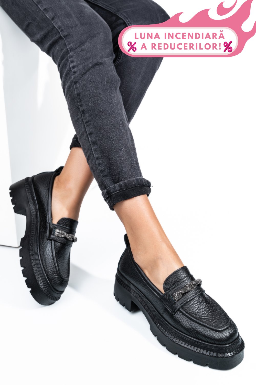 MOCASINI NEGRI PIELE NATURALA IPCBM023