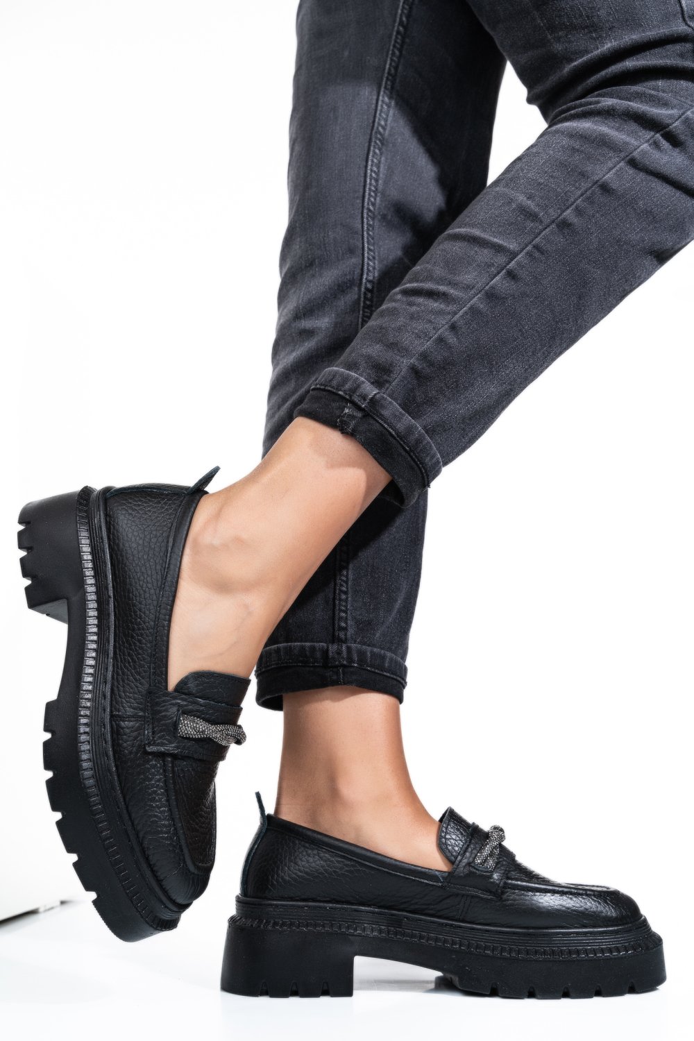 MOCASINI NEGRI PIELE NATURALA IPCBM023