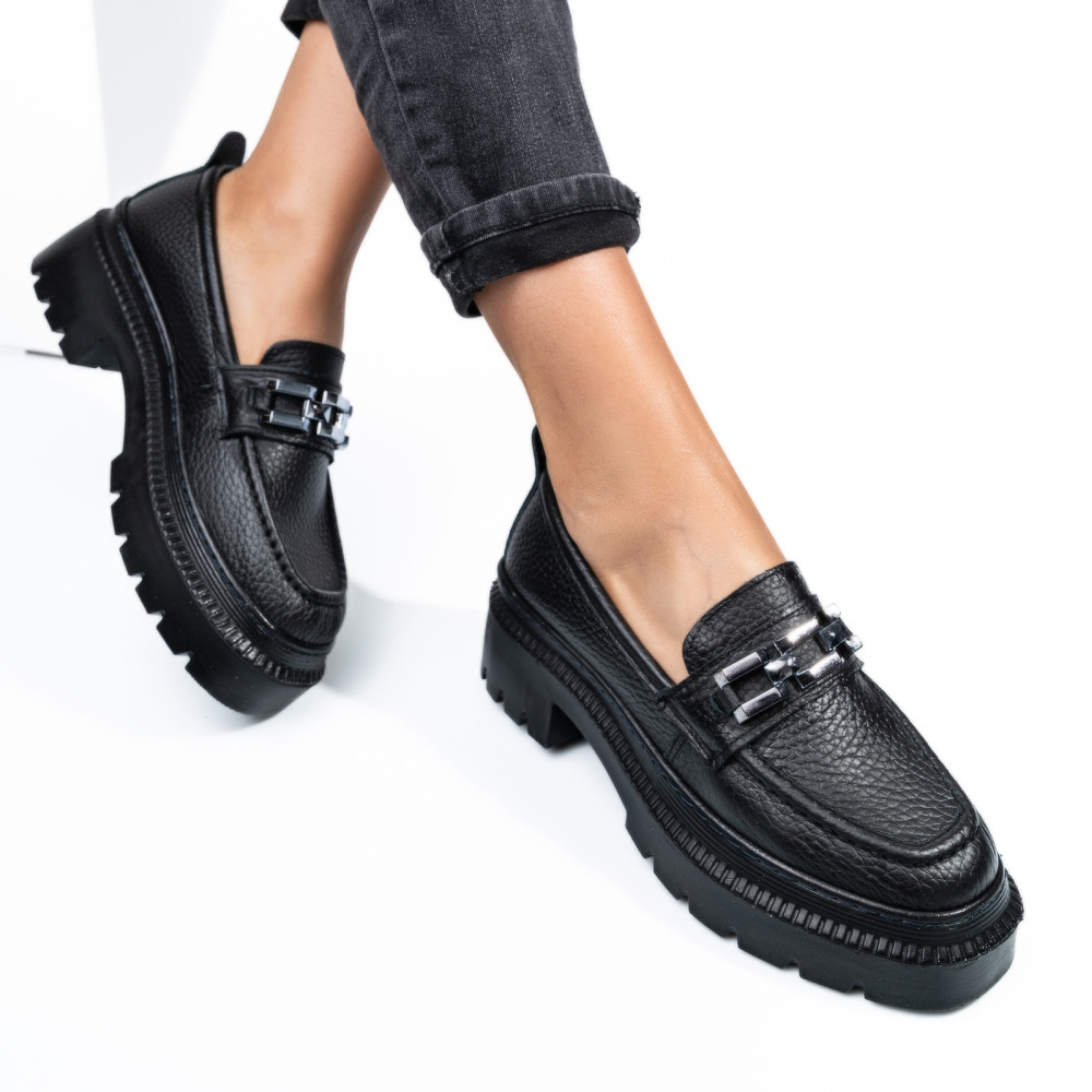 MOCASINI NEGRI PIELE NATURALA IPCBM017