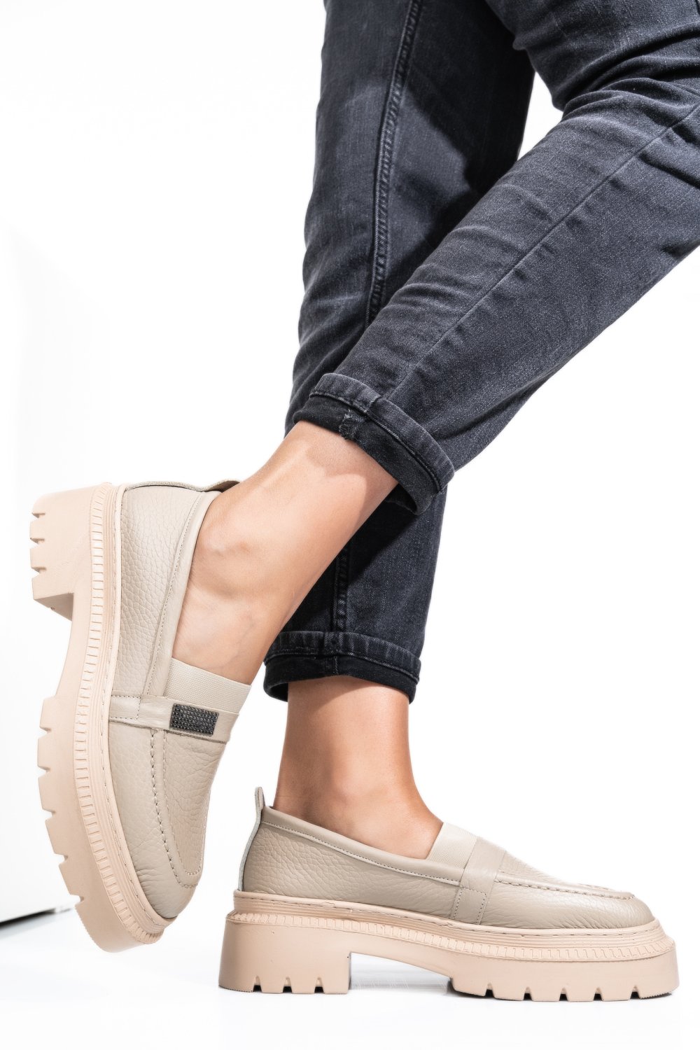 MOCASINI BEIGE PIELE NATURALA IPCBM014