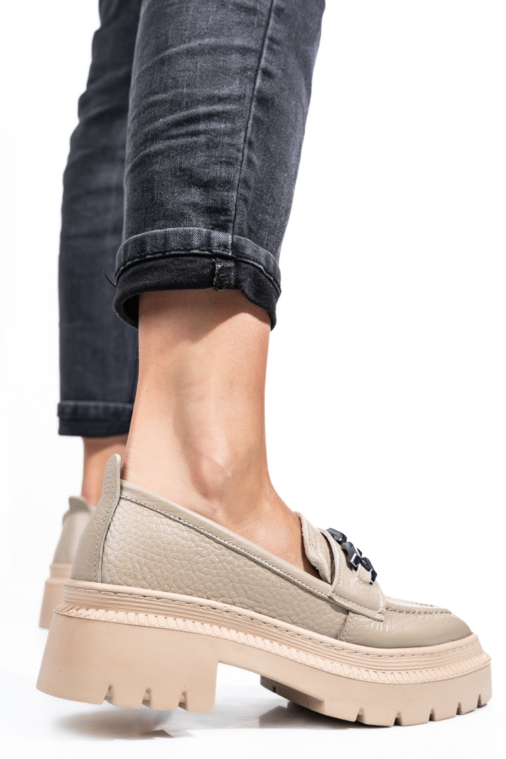 MOCASINI BEJ PIELE NATURALA IPCBM018