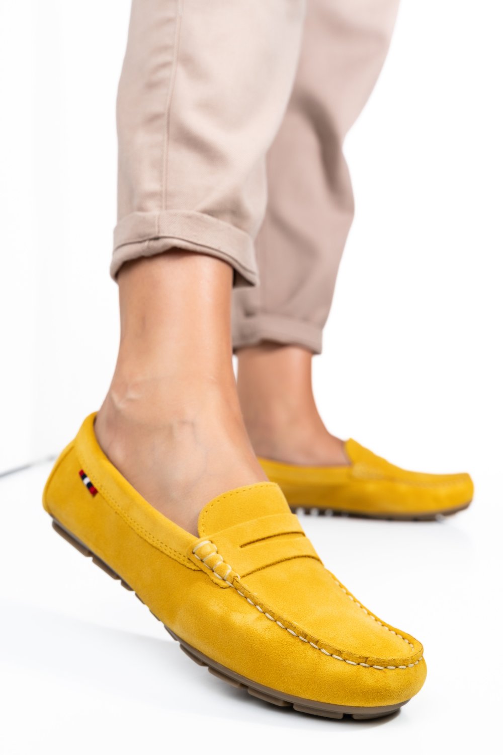 MOCASINI GALBENI PIELE NATURALA INTOARSA WM424R01