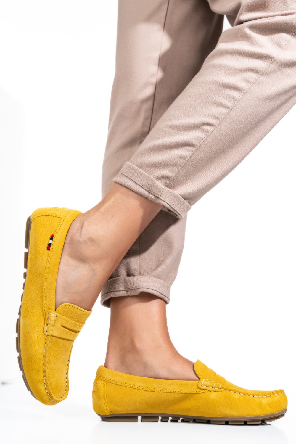 MOCASINI GALBENI PIELE NATURALA INTOARSA WM424R01