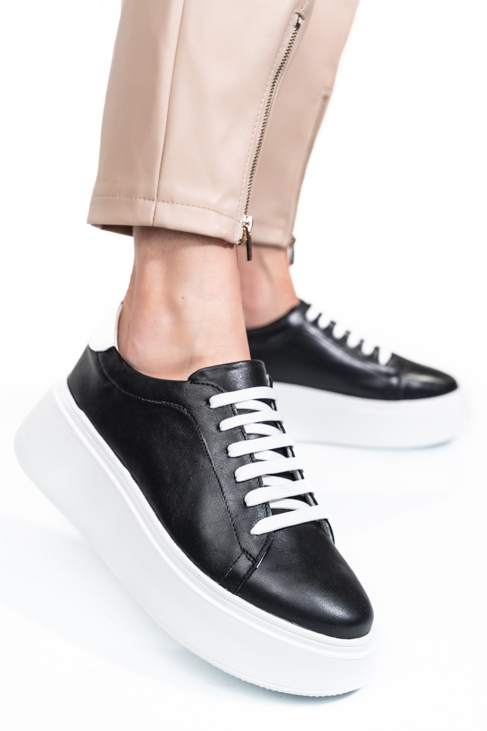 PANTOFI NEGRI PIELE NATURALA 2S7741610NP