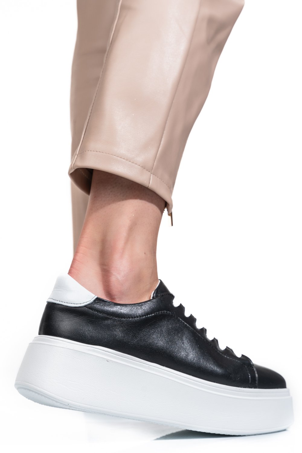 PANTOFI NEGRI PIELE NATURALA 2S7741610NP