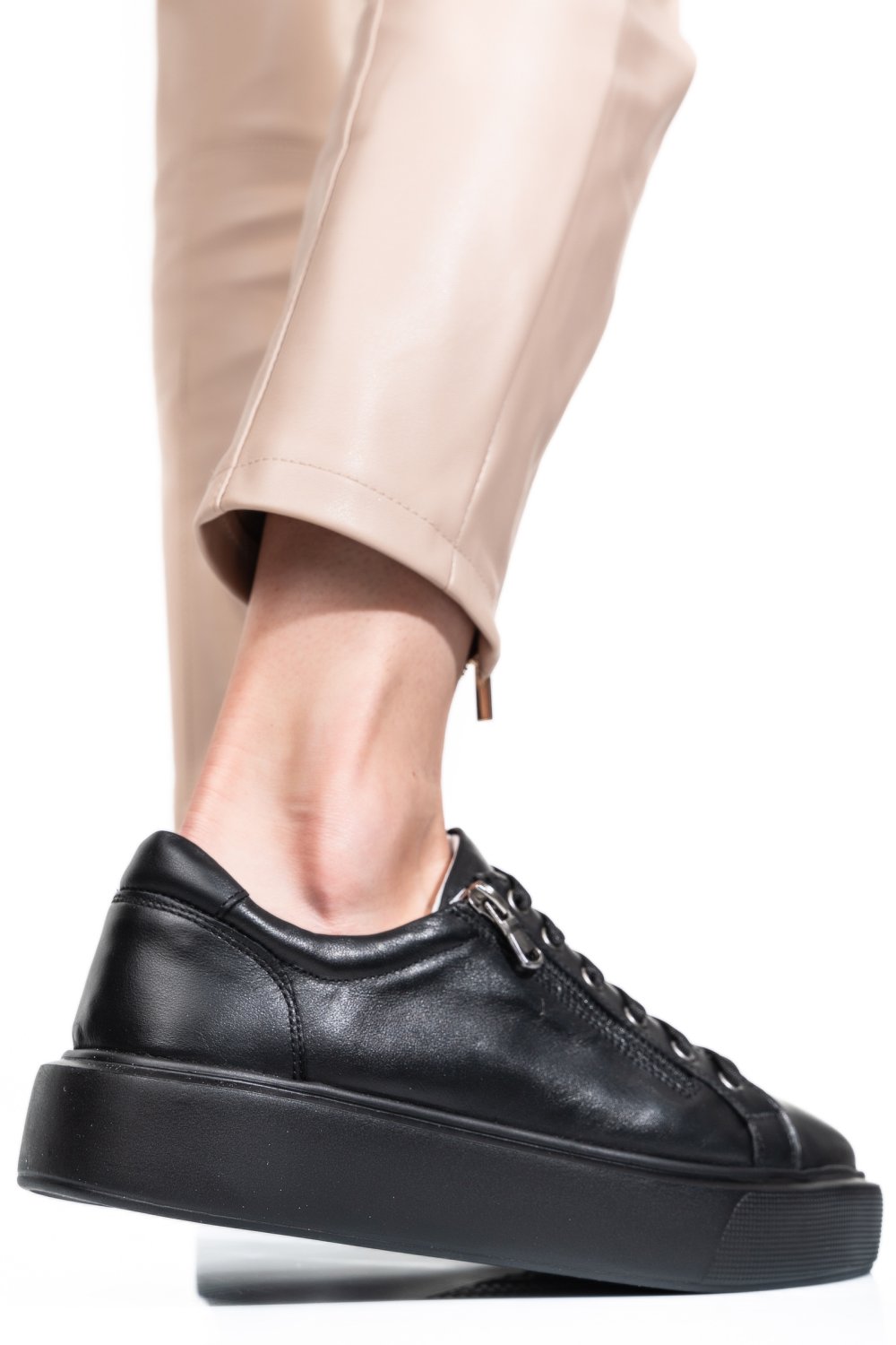 PANTOFI NEGRI PIELE NATURALA 2S7741607NP