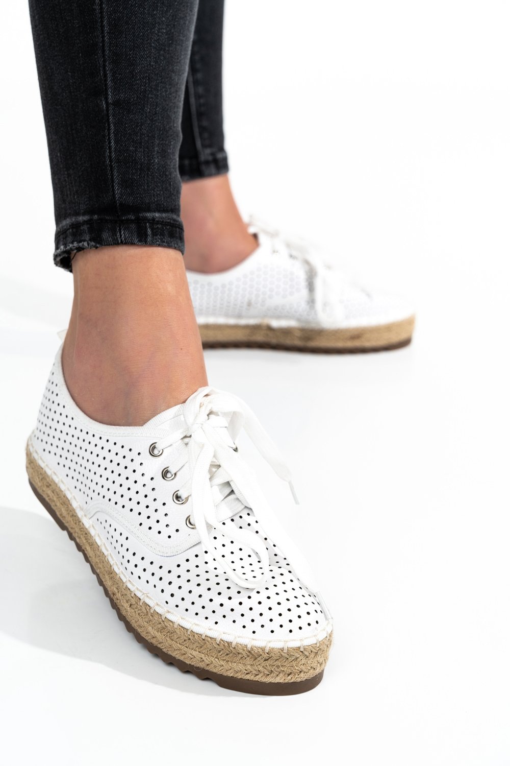 PANTOFI ALBI PIELE NATURALA TSP01104