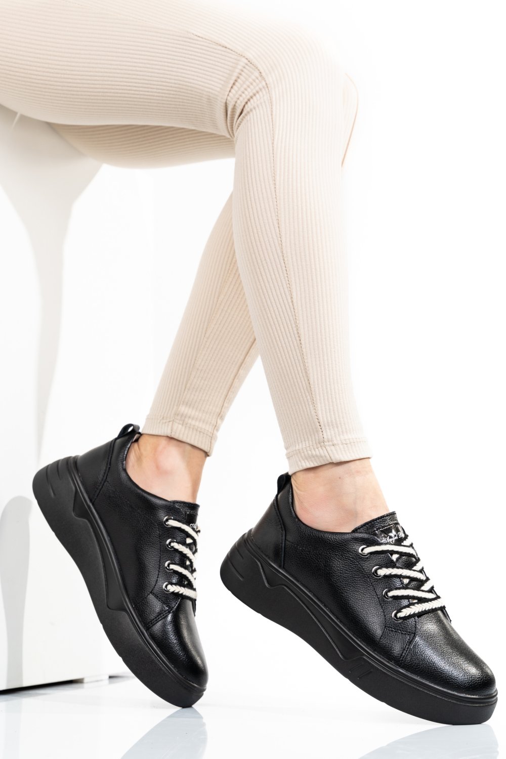 PANTOFI SPORT NEGRI PIELE NATURALA ASPW202342