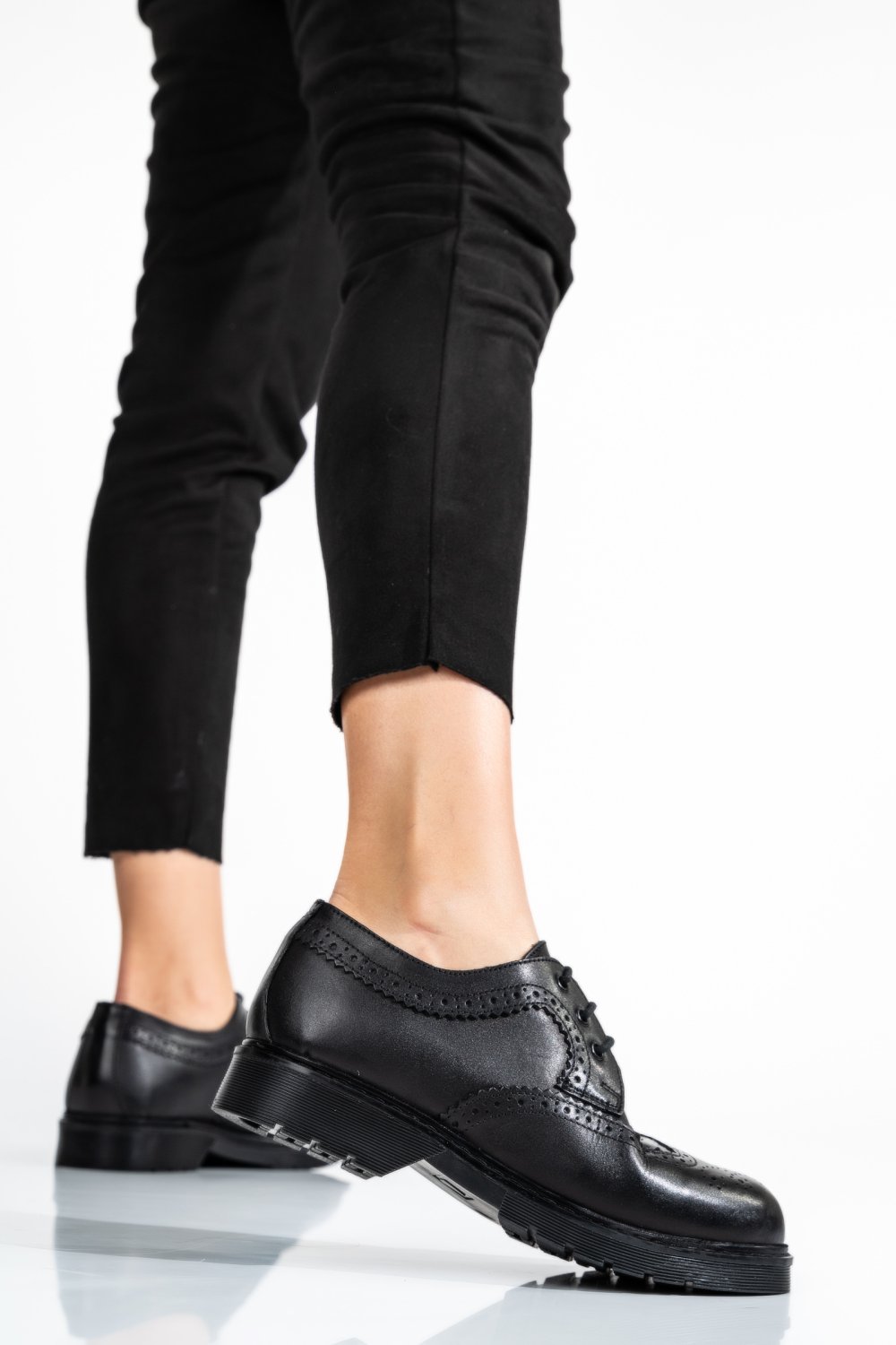 PANTOFI NEGRI PIELE NATURALA ROSE