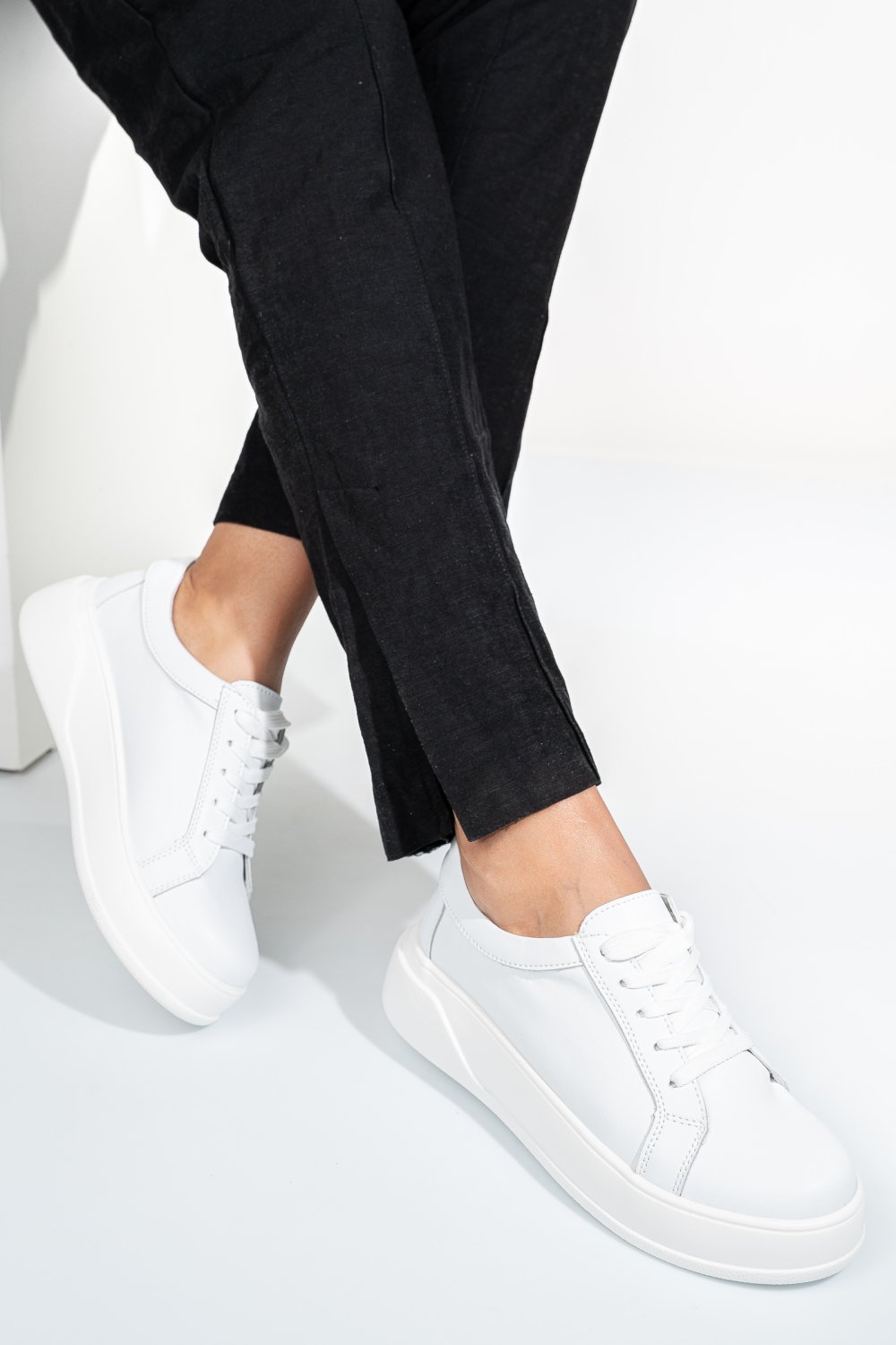 PANTOFI SPORT WHITE PIELE NATURALA TSP-5921