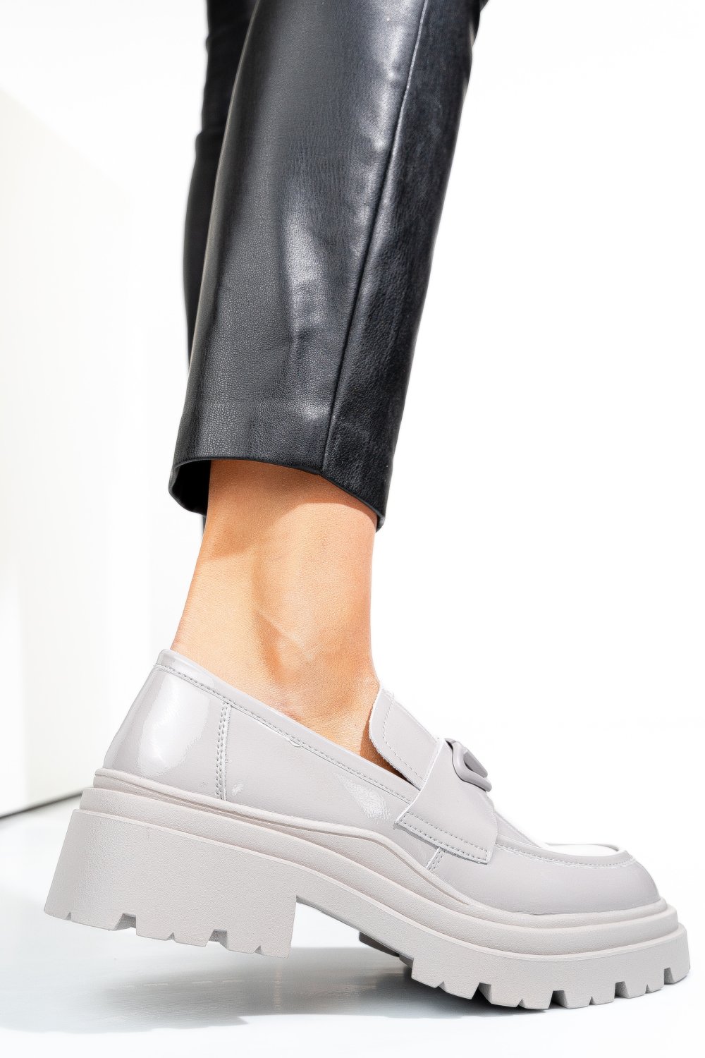 MOCASINI GRI PIELE NATURALA LACUITA TSPN6314