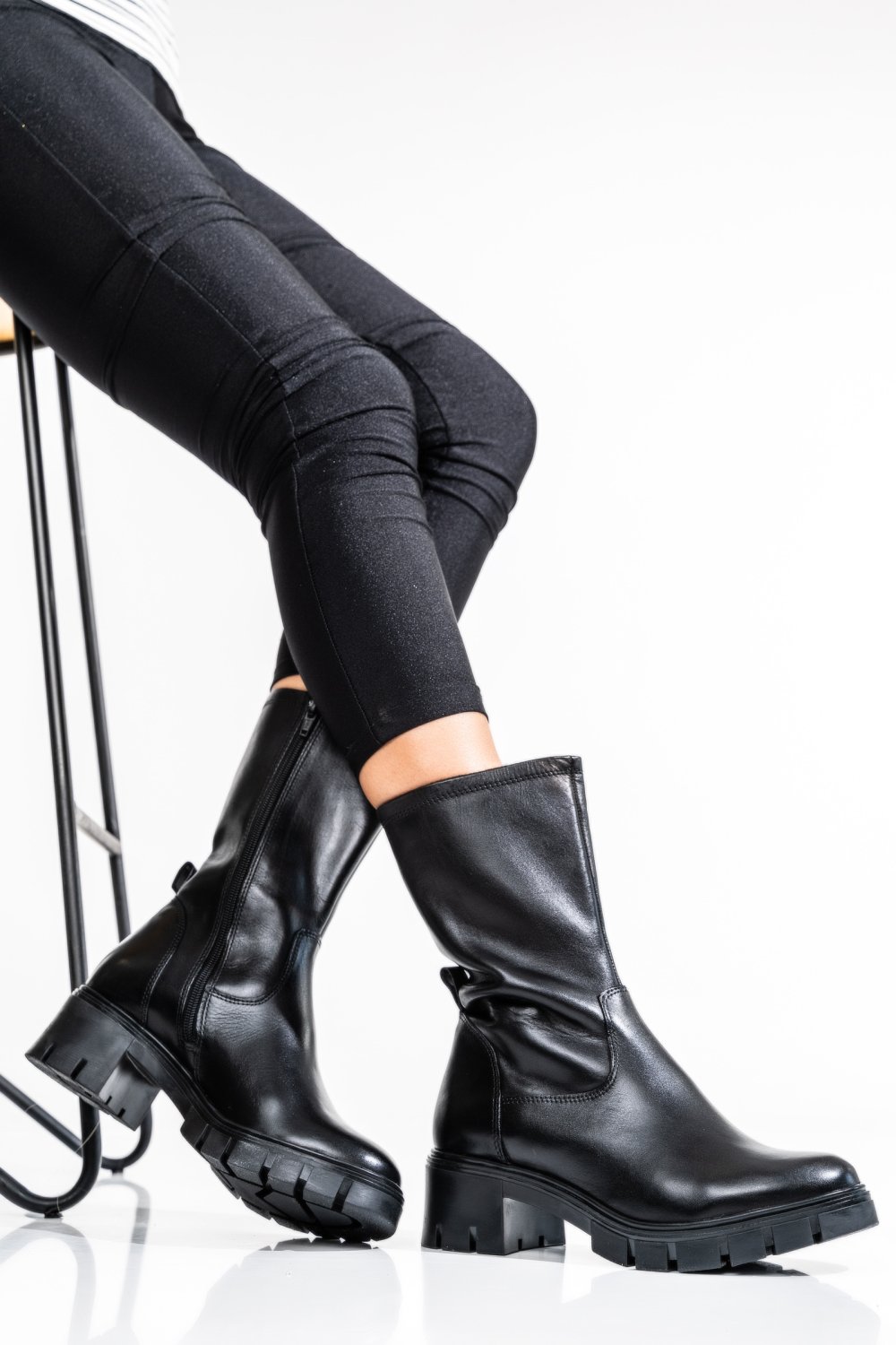 CIZME FEMEI PIELE NATURALA NEGRE VB083203