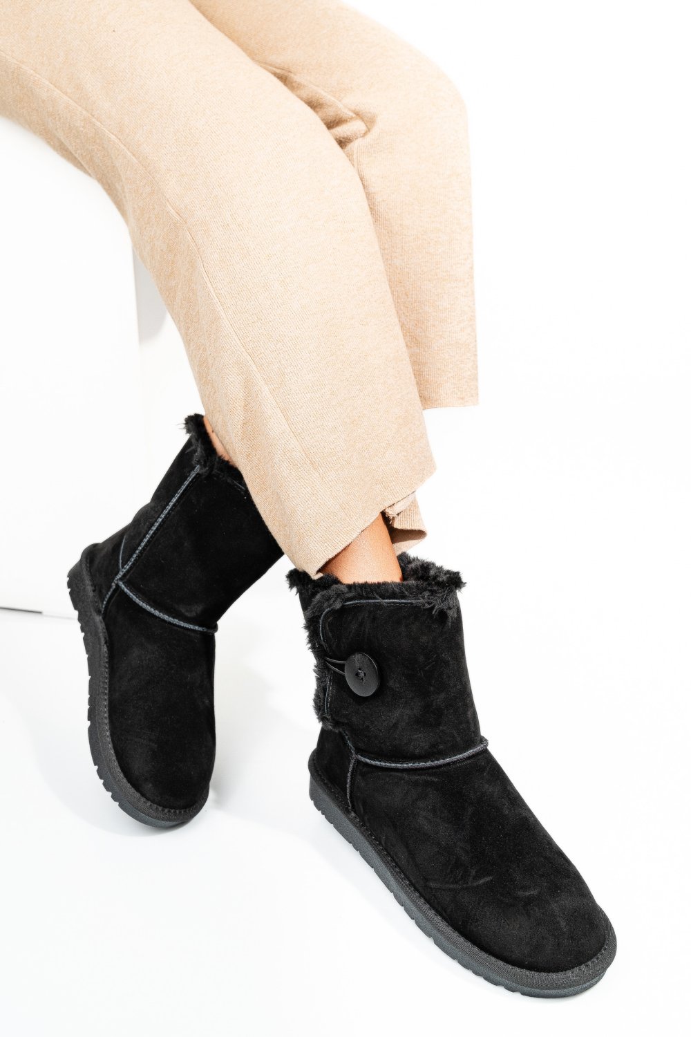 CIZME NEGRE PIELE NATURALA INTOARSA 8SP137