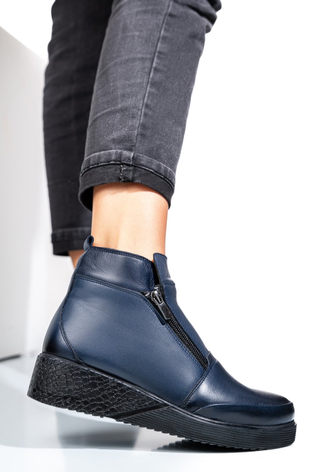 GHETE BLEUMARIN PIELE NATURALA APCKD020