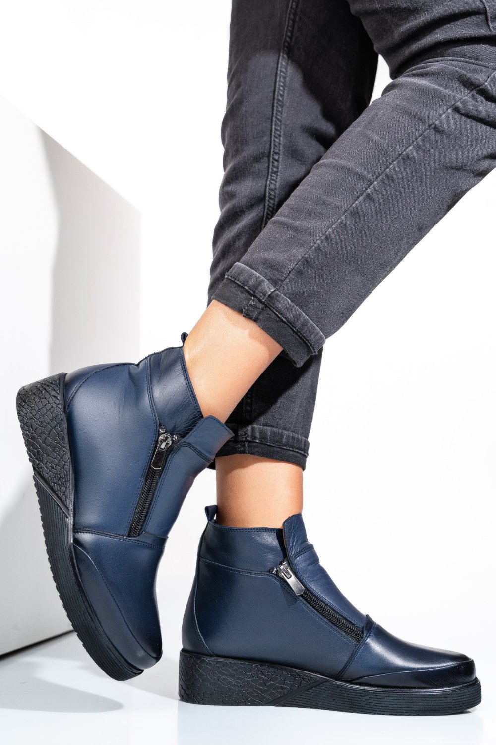 GHETE BLEUMARIN PIELE NATURALA APCKD020