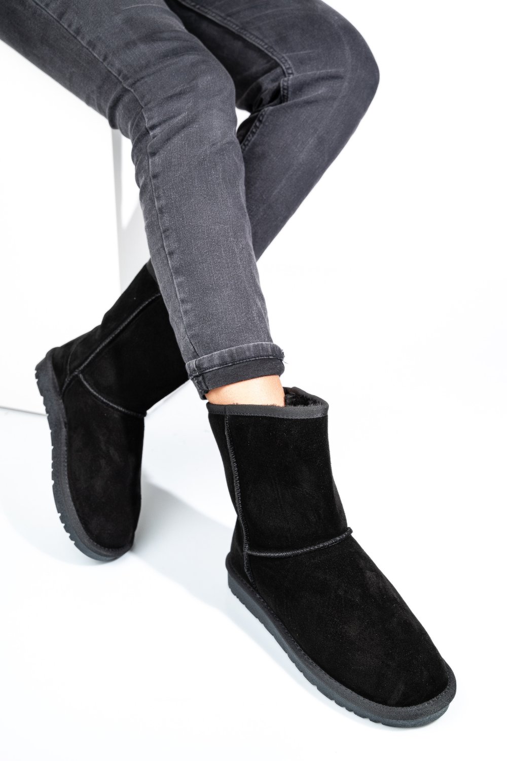 CIZME NEGRE PIELE NATURALA INTOARSA 5SP825