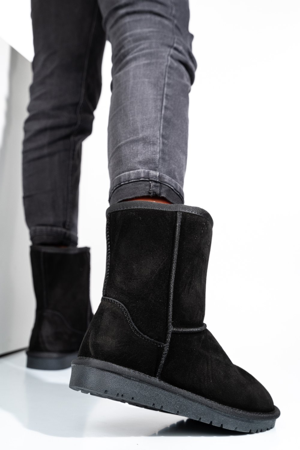 CIZME NEGRE PIELE NATURALA INTOARSA 5SP825