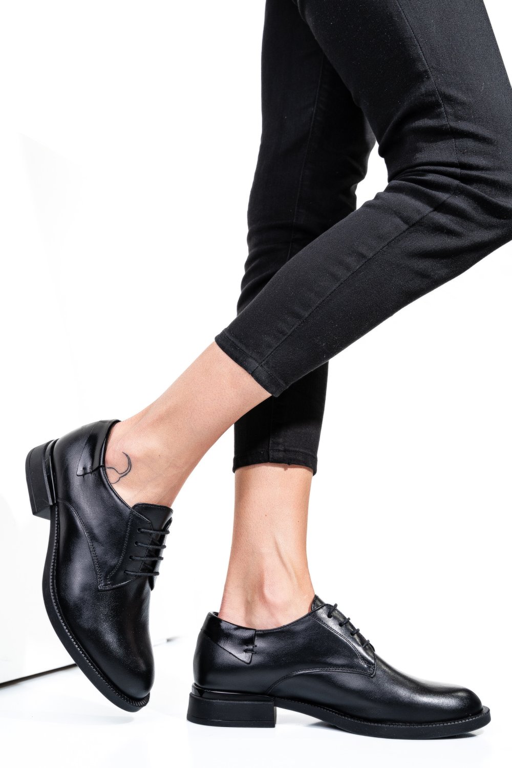 PANTOFI NEGRI PIELE NATURALA  251624NP