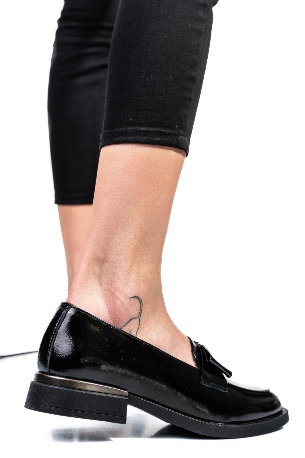 MOCASINI NEGRI PIELE NATURALA LACUITA 251627NPK