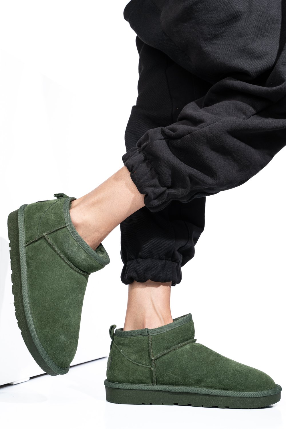 GHETE DAMA IMBLANITE PIELE NATURALA INTOARSA VERDE 1S771200