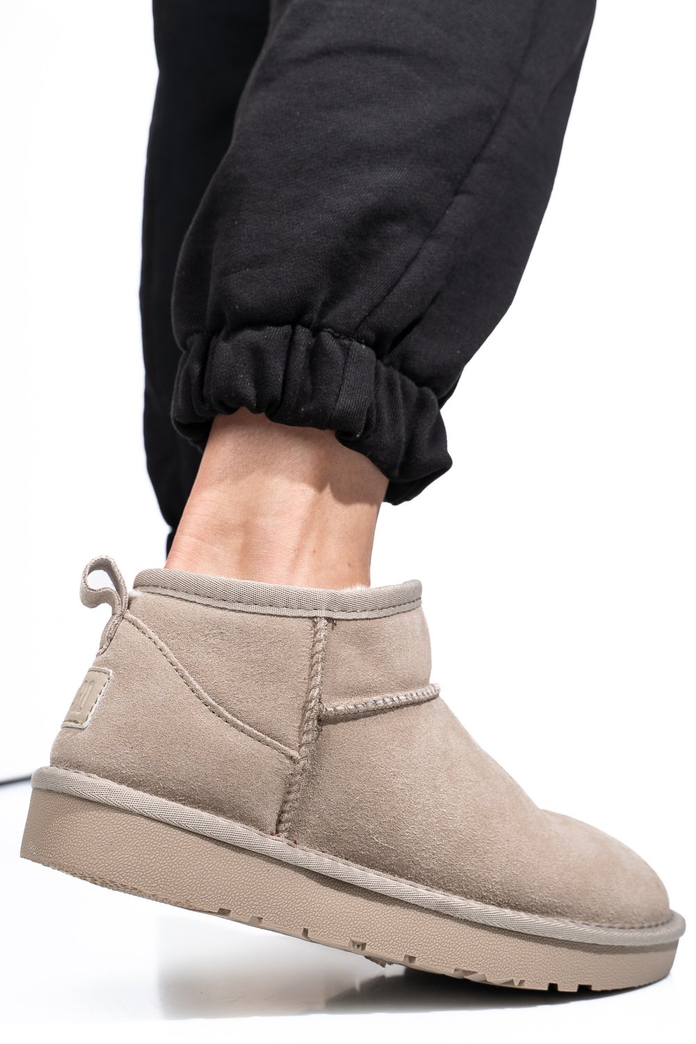 GHETE DAMA IMBLANITE PIELE NATURALA INTOARSA BEJ 1S771200