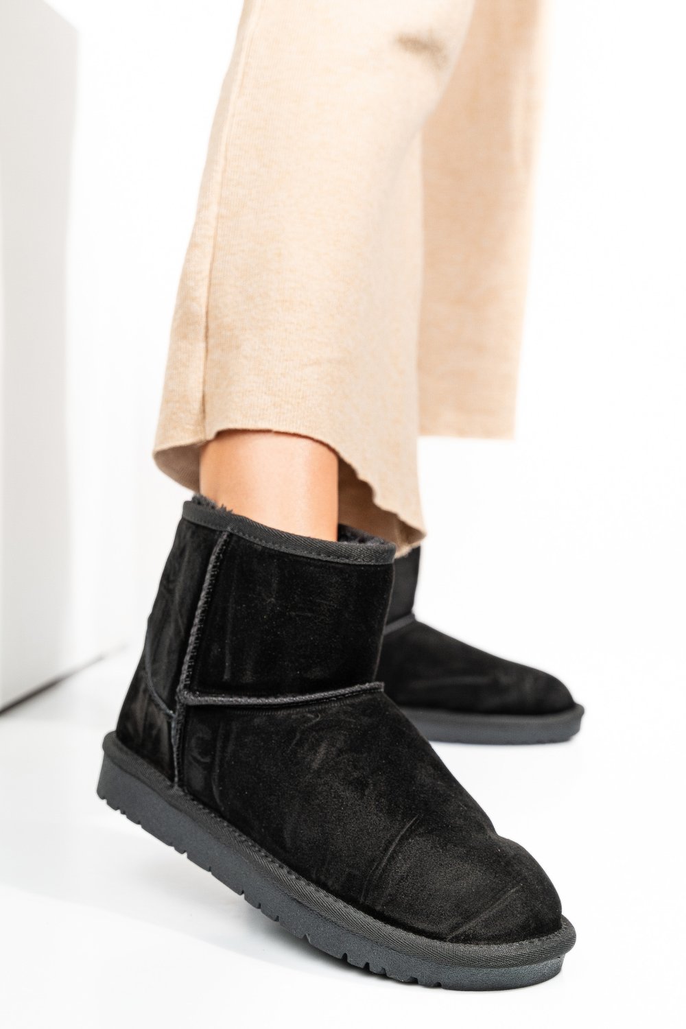 CIZME NEGRE PIELE NATURALA INTOARSA 5SP854