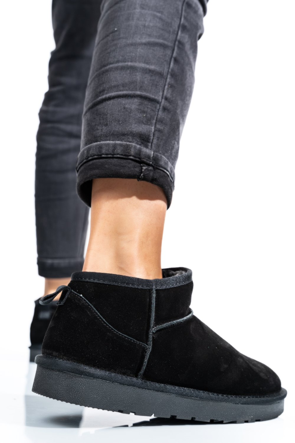 GHETE DAMA IMBLANITE PIELE NATURALA INTOARSA NEGRE 1S771200