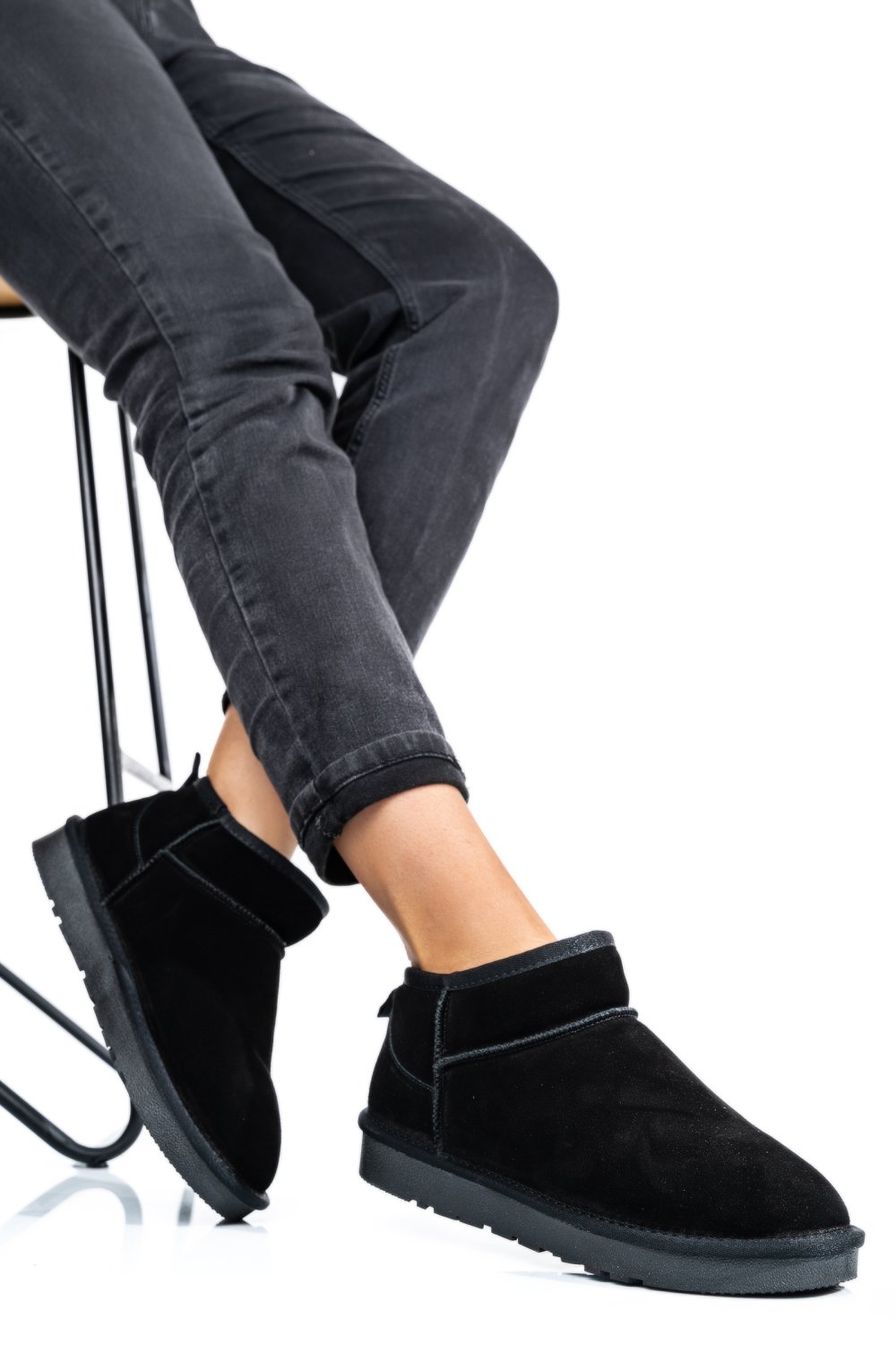 GHETE DAMA IMBLANITE PIELE NATURALA INTOARSA NEGRE 1S771200