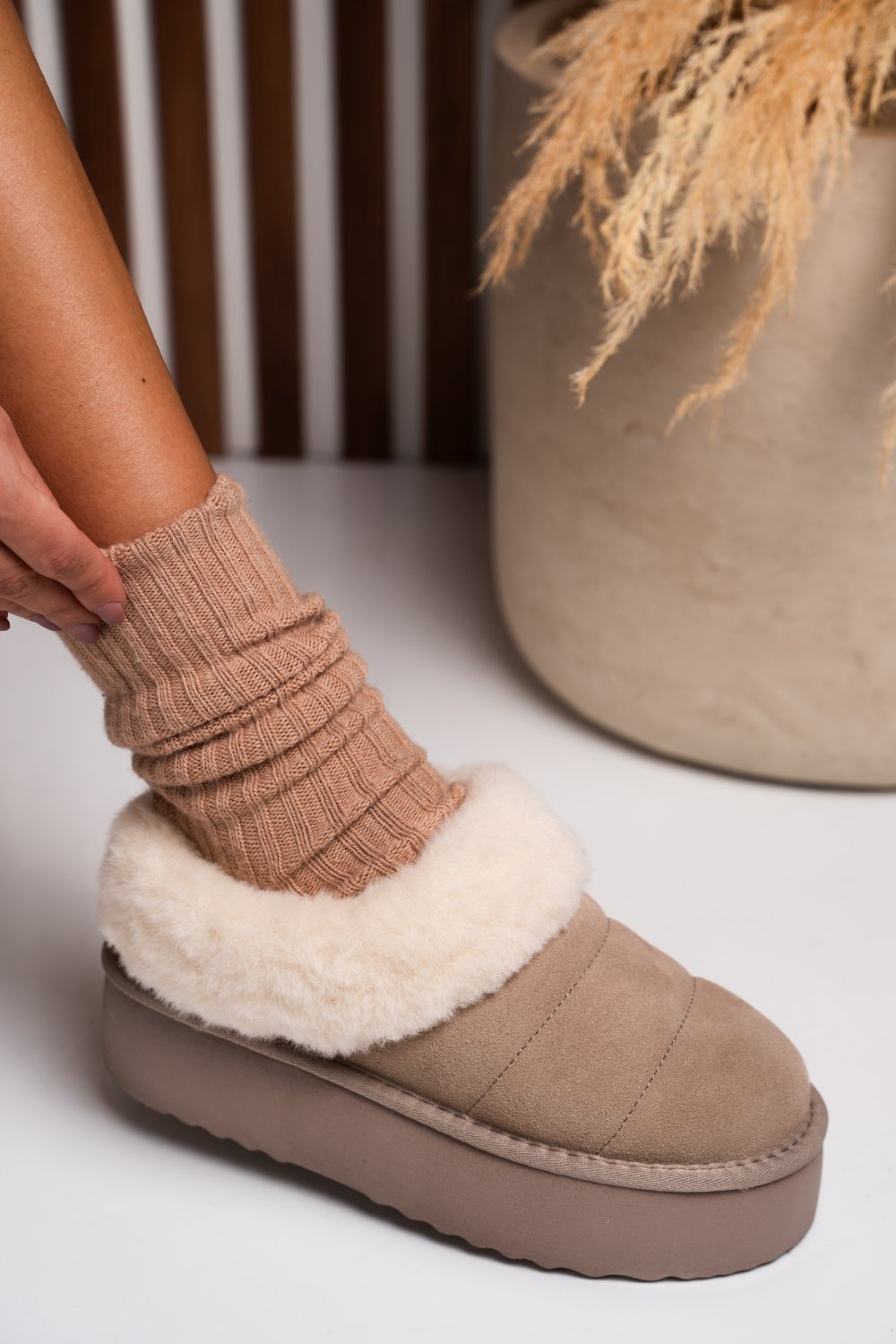 SABOTI TAUPE PIELE NATURALA INTOARSA 1S77260