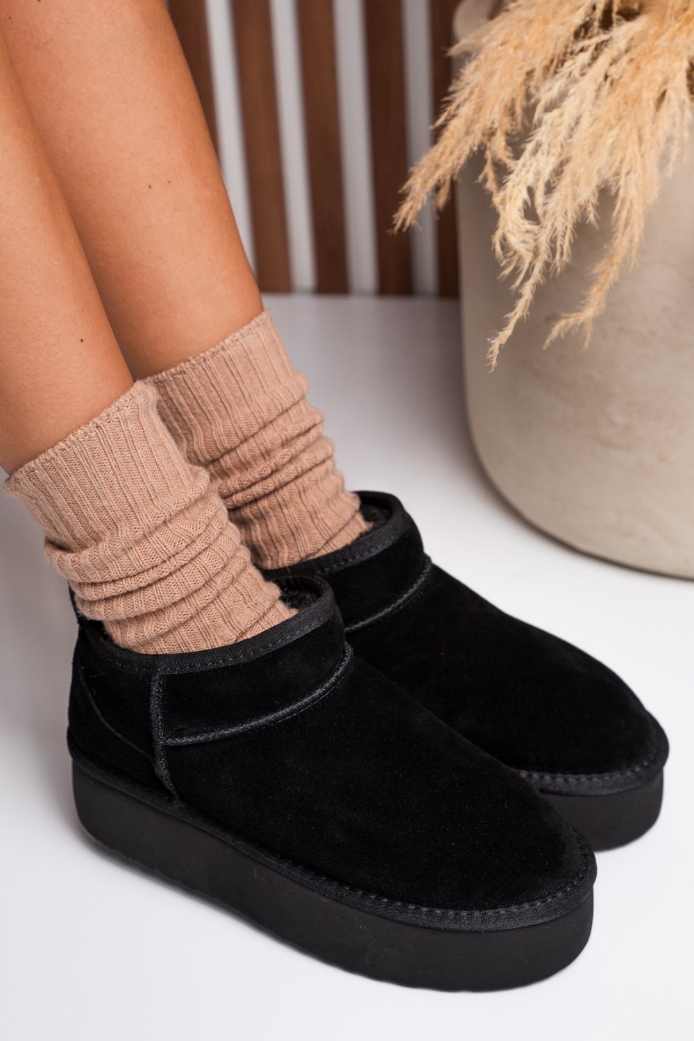 CIZME NEGRE PIELE NATURALA INTOARSA 1S77250