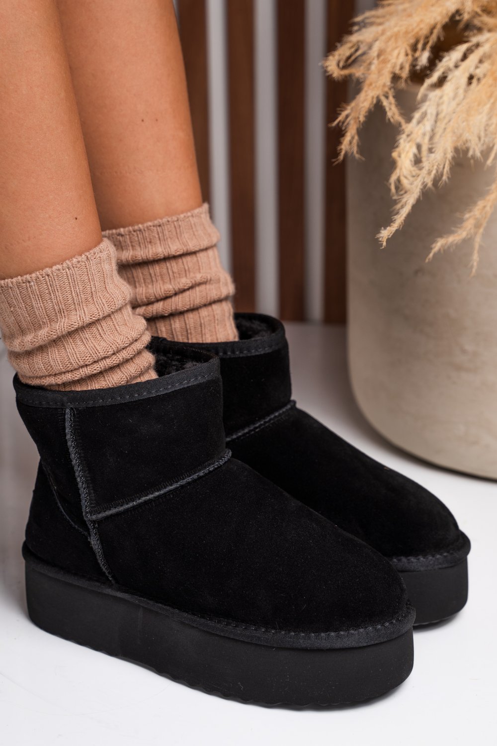 CIZME NEGRE PIELE NATURALA INTOARSA 1S77251